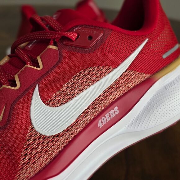 Nike Zoom Pegasus 41 NFL San Francisco 49ers Team Issued PE Men's 9.5 FZ5070-600 - Picture 10 of 16